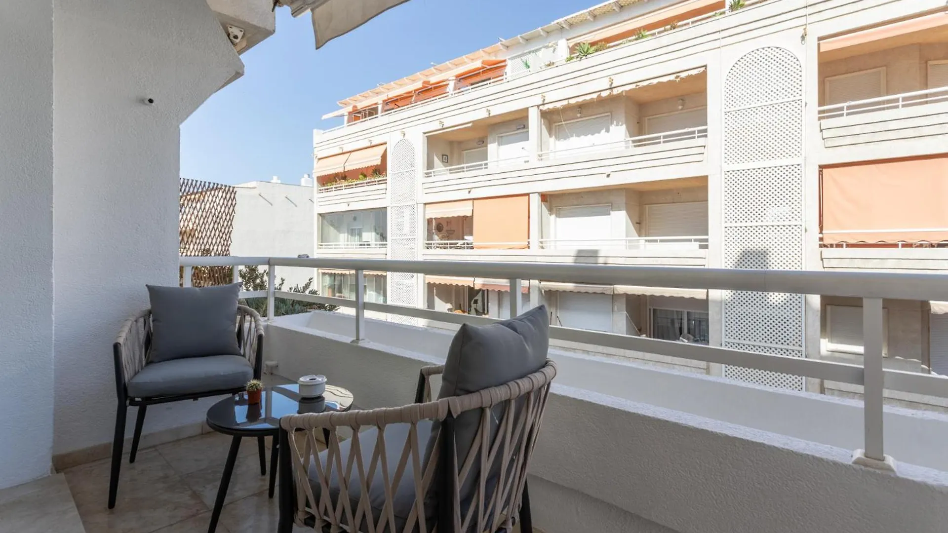 Mtr - Marbella Temporary Rent Apto 2 Dormitorios Sea View Apartman