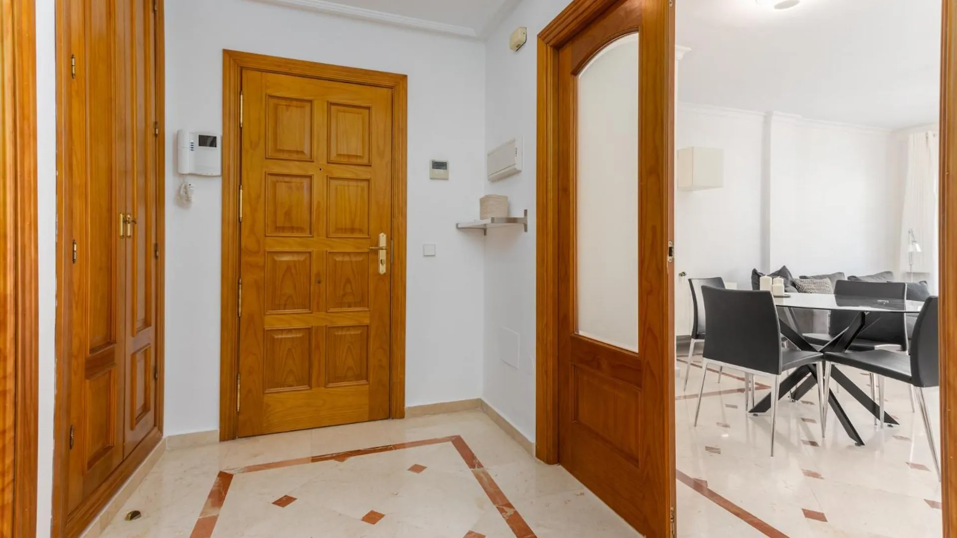 Mtr - Marbella Temporary Rent Apto 2 Dormitorios Sea View Spanien