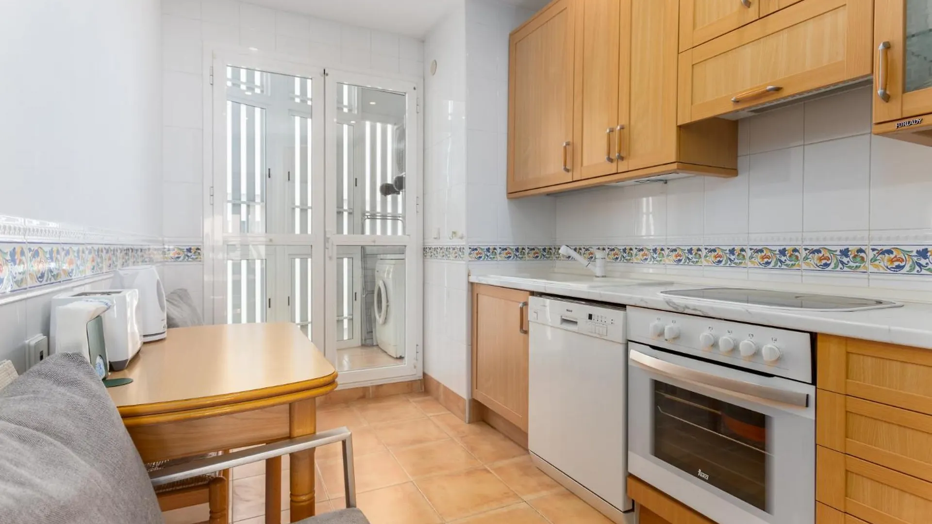 Mtr - Marbella Temporary Rent Apto 2 Dormitorios Sea View Apartman